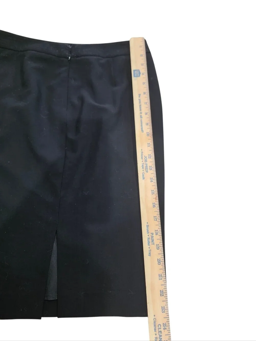 Armani Collezioni Black Virgin Wool Tailored Skirt Size 6 Back Vent Career